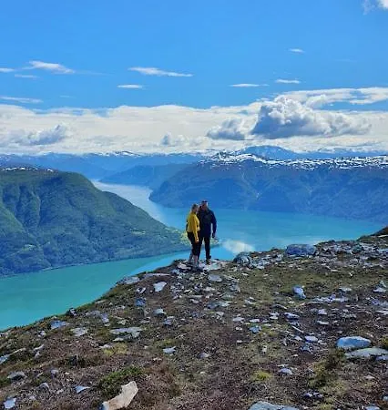 Molden 1 - Med Jacuzzi! * Luster